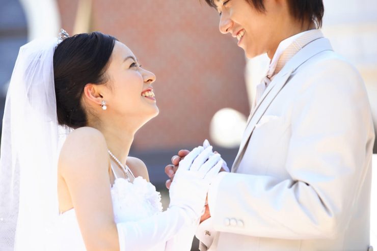 実家暮らしは結婚に不利？一人暮らしとの違いとは？