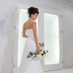 30代後半の女性が見直したい婚活のポイントを紹介しています。